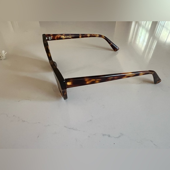 Madewell Pierport Sunglasses - Whiskey Tort - Tortise - Picture 5 of 8